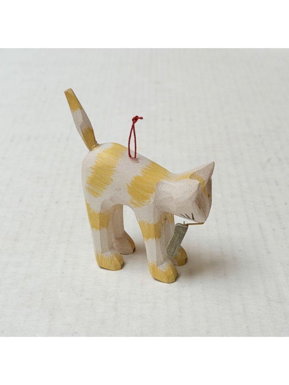Vintage Folk Art‎ Hand Carved Wooden Striped Yellow Off White Cat Figurine Hang